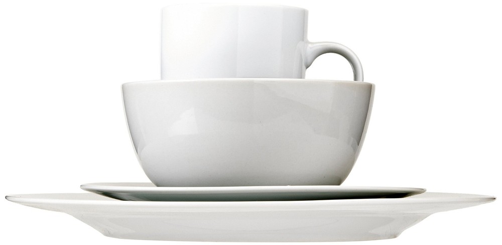Amazon Basics 16-Piece Porcelain Dinnerware Set, Microwave 16-Piece, White