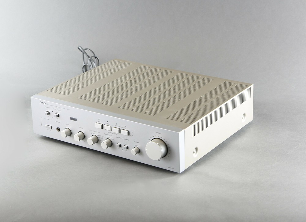 Denon Pre/Main Amplifier PMA-530
