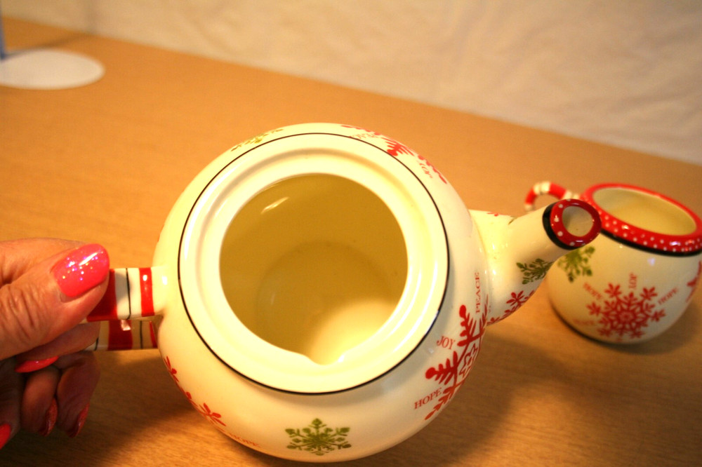 Dayspring Scripture Snowflake Teapot and 1 Cup Mug