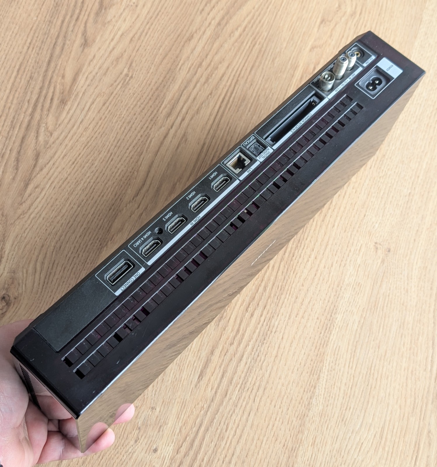 Samsung One Connect Box for QE55Q7/QE55Q8 SOC1001N / BN91-19870C