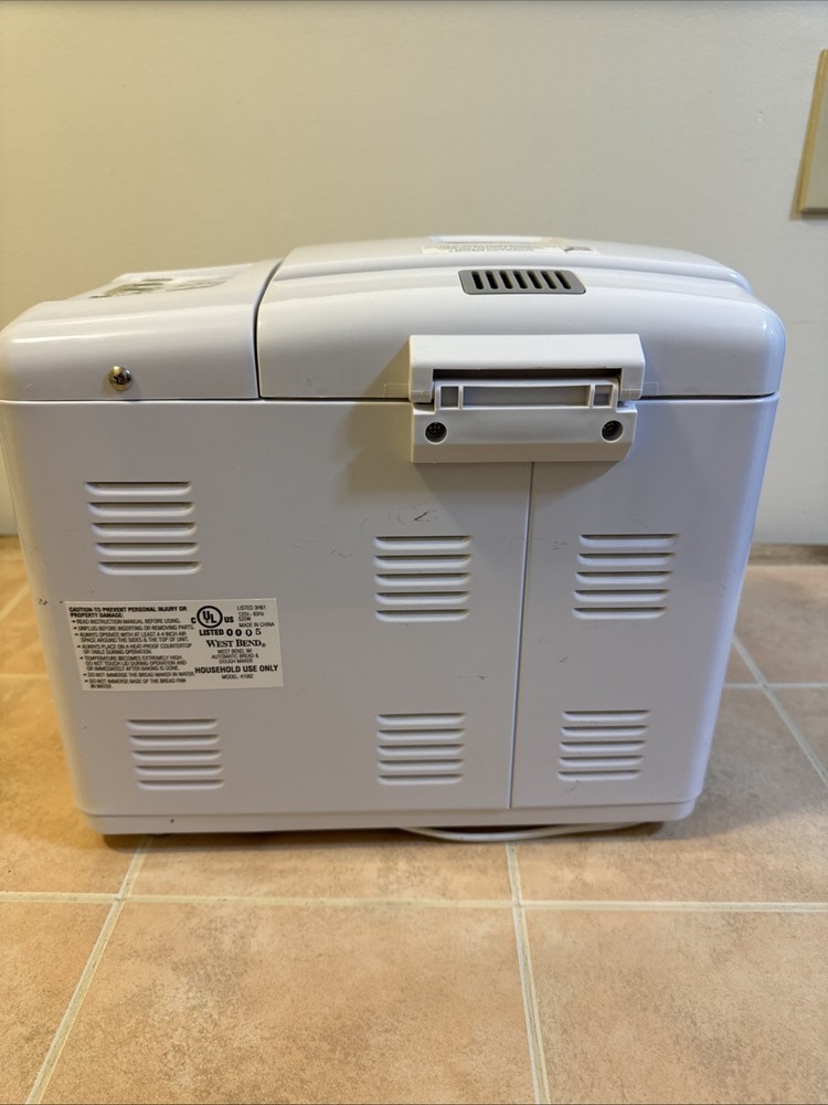 West Bend Bread and Dough Machine Maker Model 41082 White