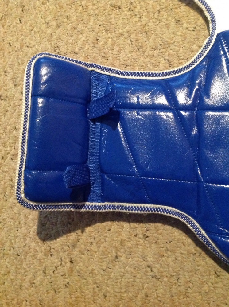 So's Tae Jw on Do Chest Protector, Reversible, Size CHM. SLIGHT USE.