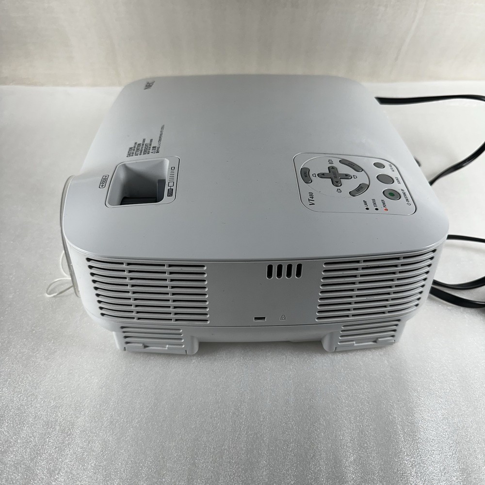 NEC VT470 LCD Projector W/ Remote Tested