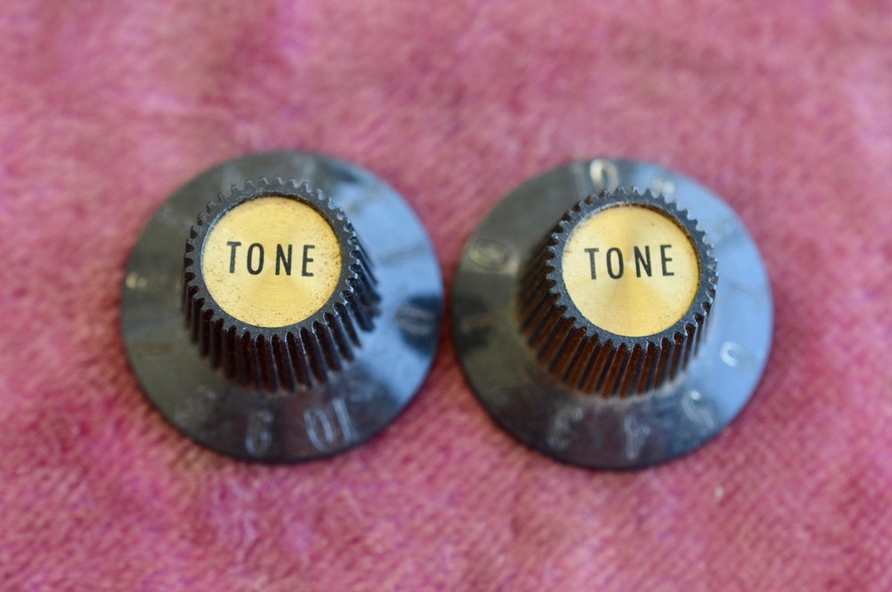 Vintage 1968 Gibson Witchhat Knobs Witch Hat Black Gold Inserts Les Paul Custom!