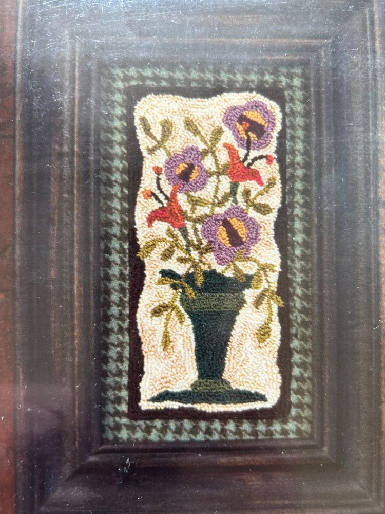 PRIMITIVE PUNCHNEEDLE  EMBROIDERY PATTERN, CRAFTS PUNCH NEEDLE FLOWERS