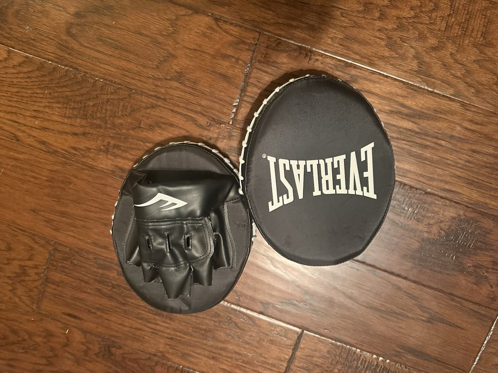 Kickboxing/ Muay Thai Pads