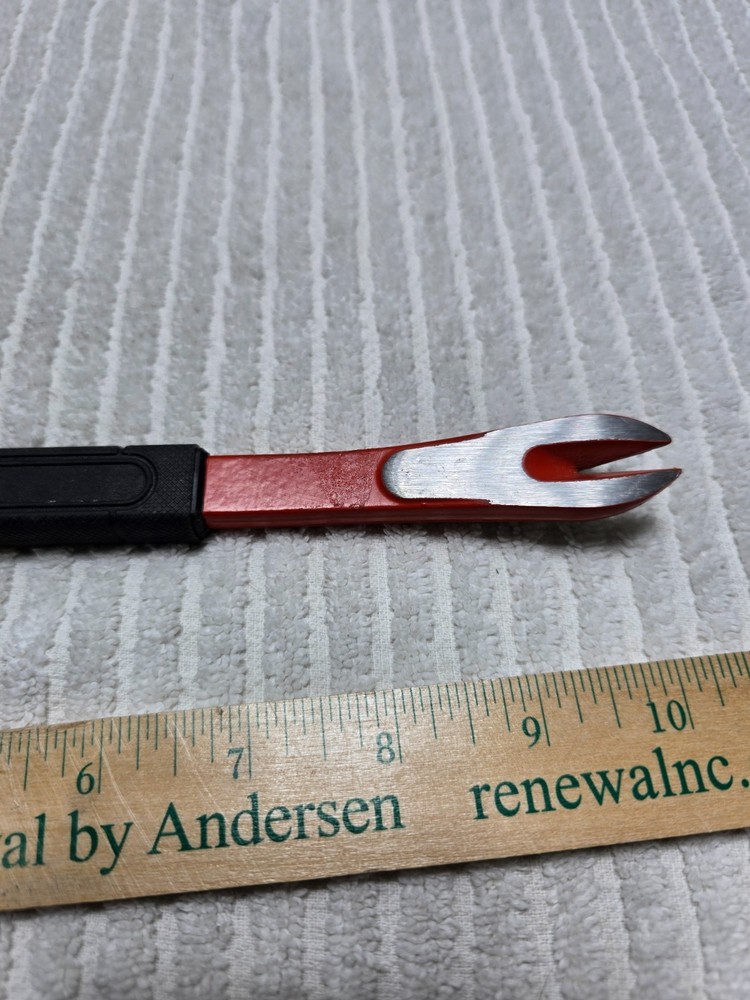 Crescent 9" Nail Puller Pry Bar Rubber Handle Tool