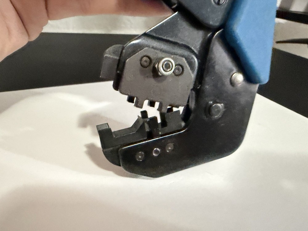 790163-5 Die Set - 354940-1 Crimping Tool TE Connectivity