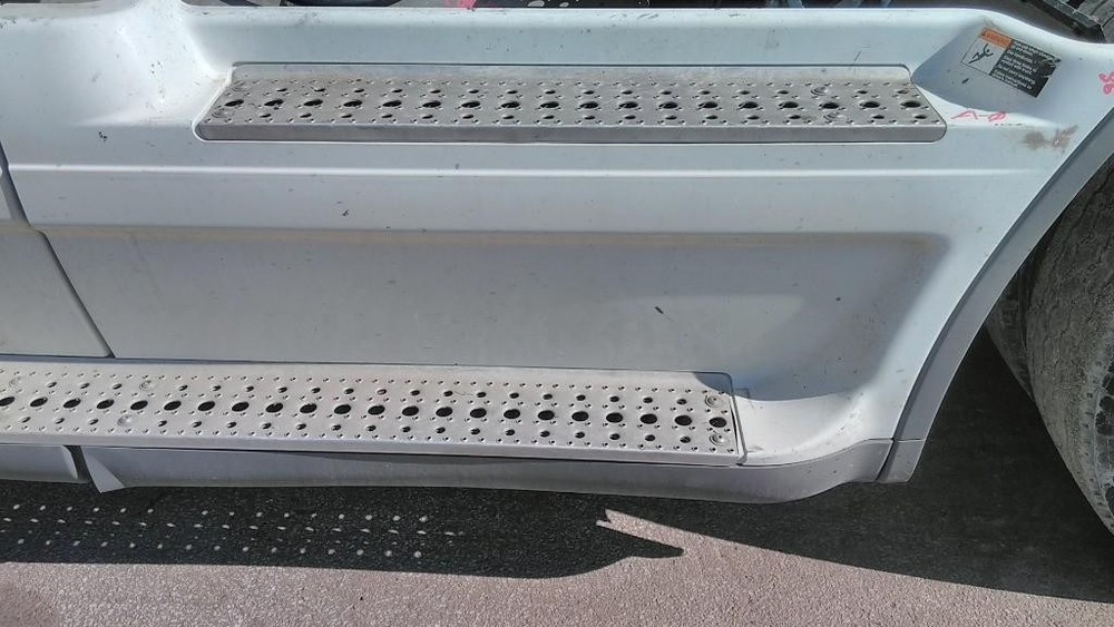 For 2008 FREIGHTLINER CASCADIA 125 SIDE FAIRING Left ,  OH