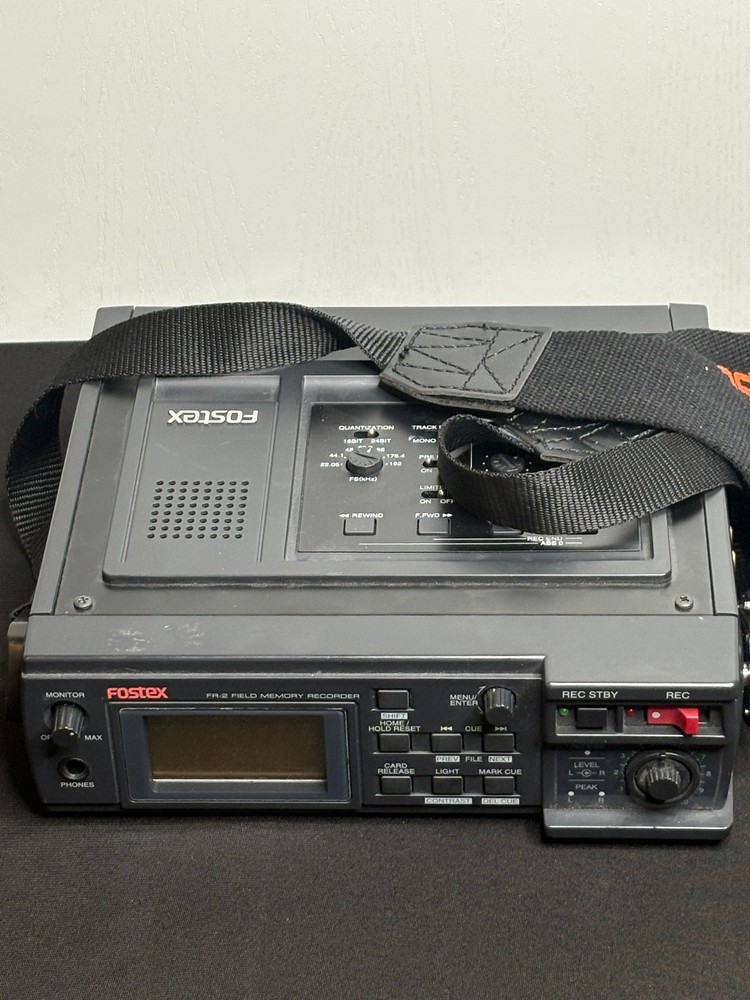Fostex FR-2 Stereo Field Memory Recorder