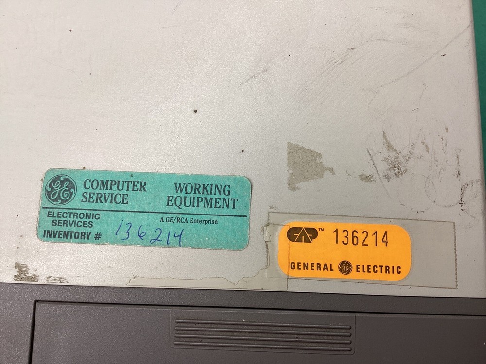 Minolta CA-100 CA100 CRT Color Analyzer with probe - POWERS ON - UNTESTED