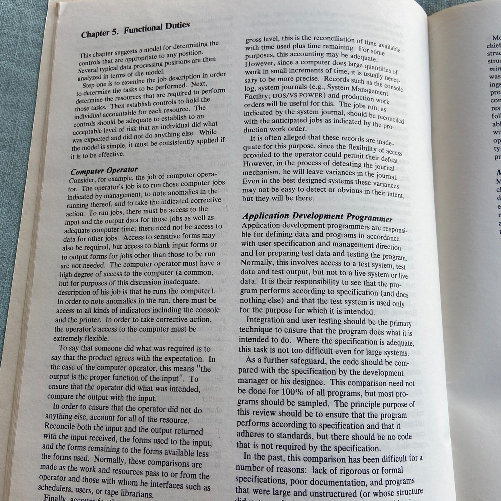 Vintage IBM Data Security Controls Procedures DP Installations 1977 2nd Ed. PC