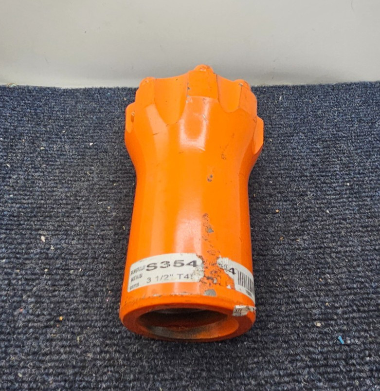 Brunner & Lay T45: Flat Face Button Bit 3-1/2" STD