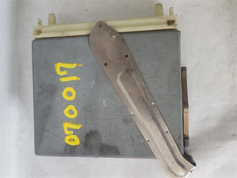Engine ECM Electronic Control Module Automatic Fits 98 VOLVO 70 SERIES 3800623