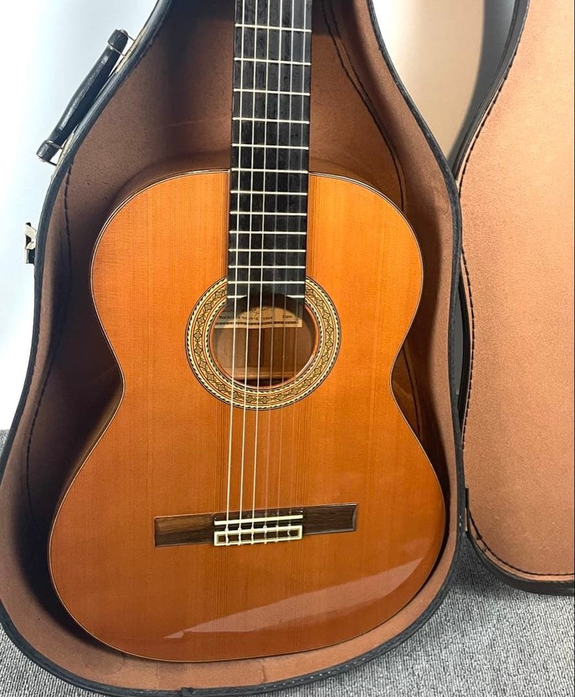 Antonio Sanchez Bossa Nova Classical Guitar With Case