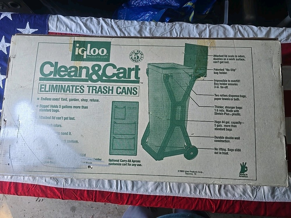 Igloo Clean & Cart 1991 Open Box