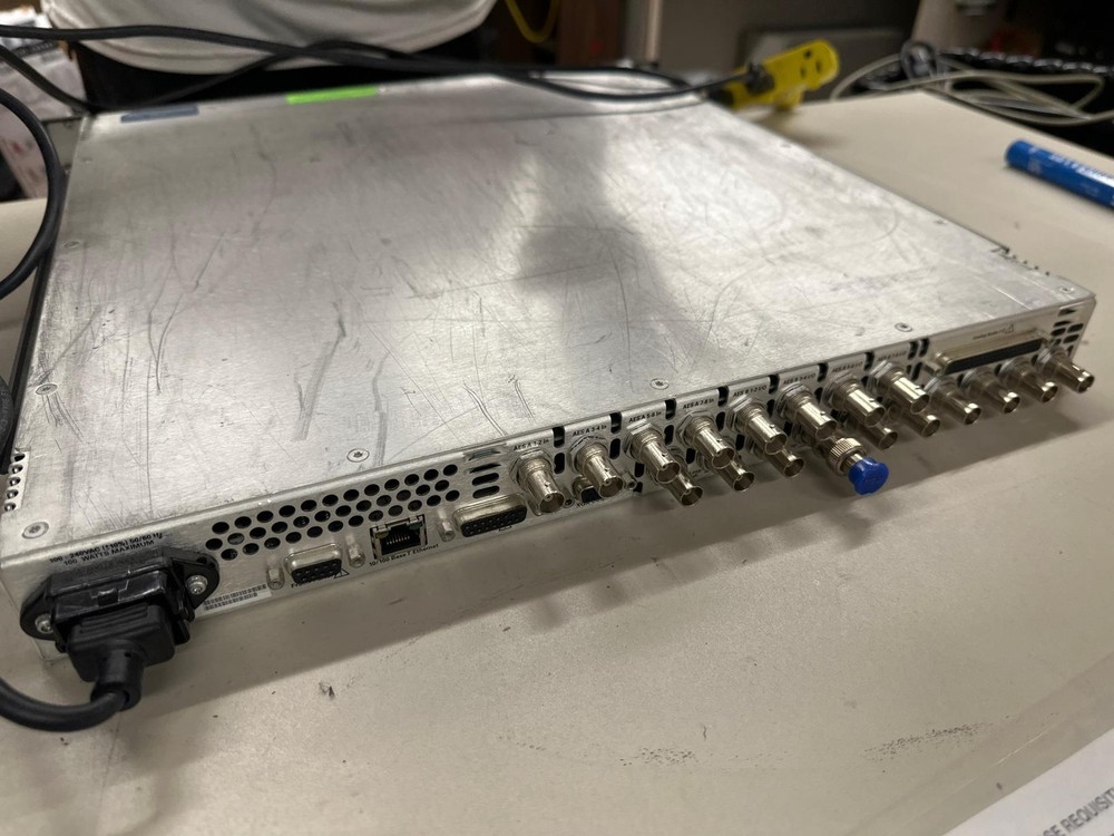 Tektronix WVR-6100 Multi-Standard Multi-Format Waveform Rasterizer OPT STD