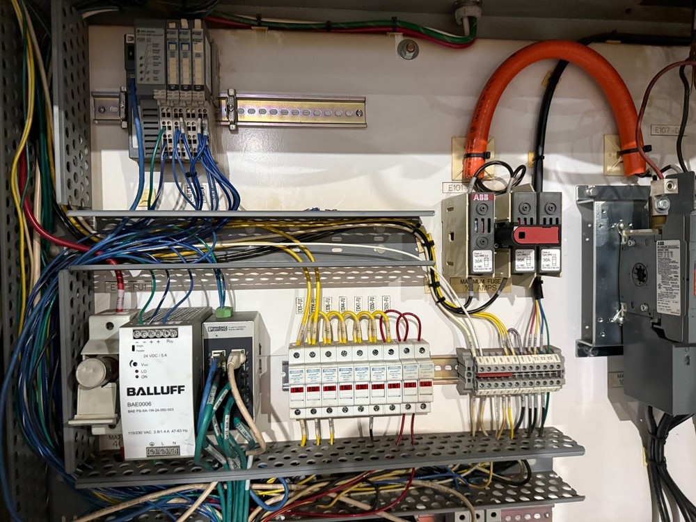 ABB Single IRB1600 Mig Cell w/ IRC5 Controls USED AS-IS