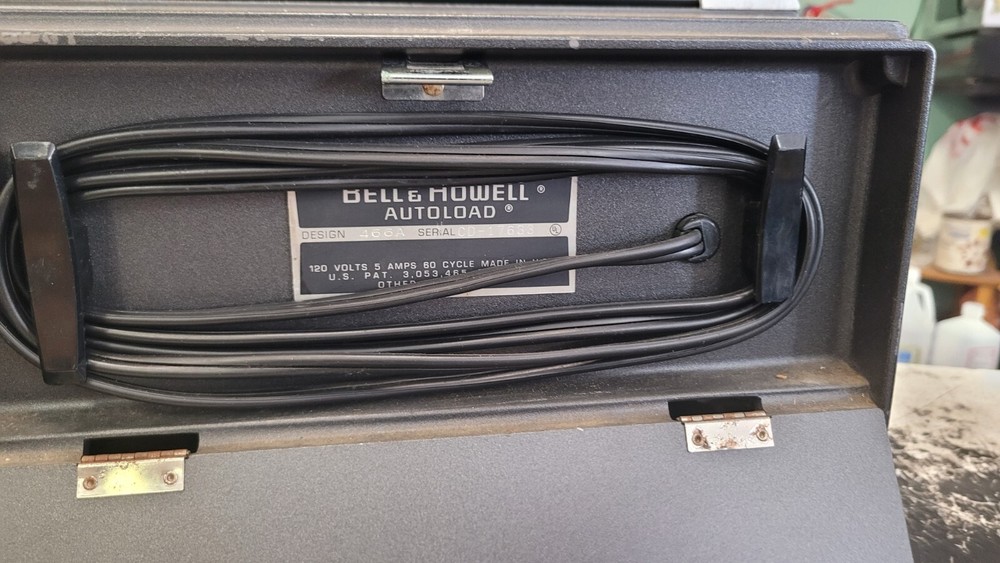 READ Bell & Howell Compatible 8 mm/Super 8 Autoload projector Model 466A READ