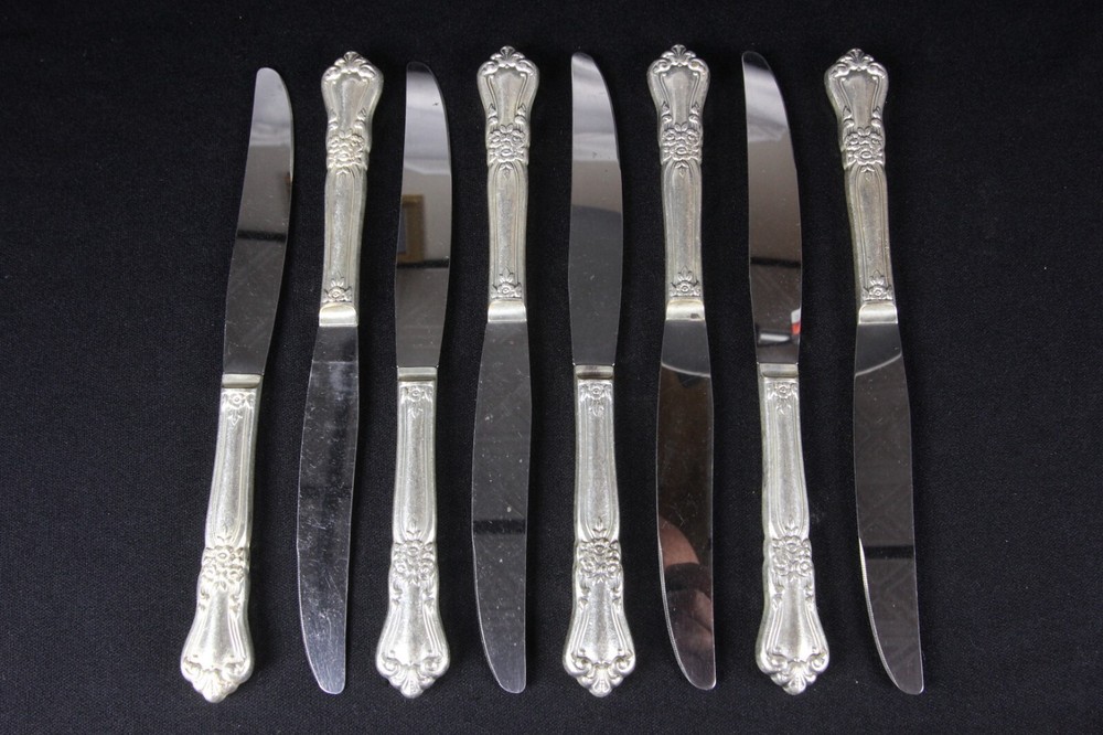 8 Valley Rose Pattern Dinner Knives By Oneida Silverplate