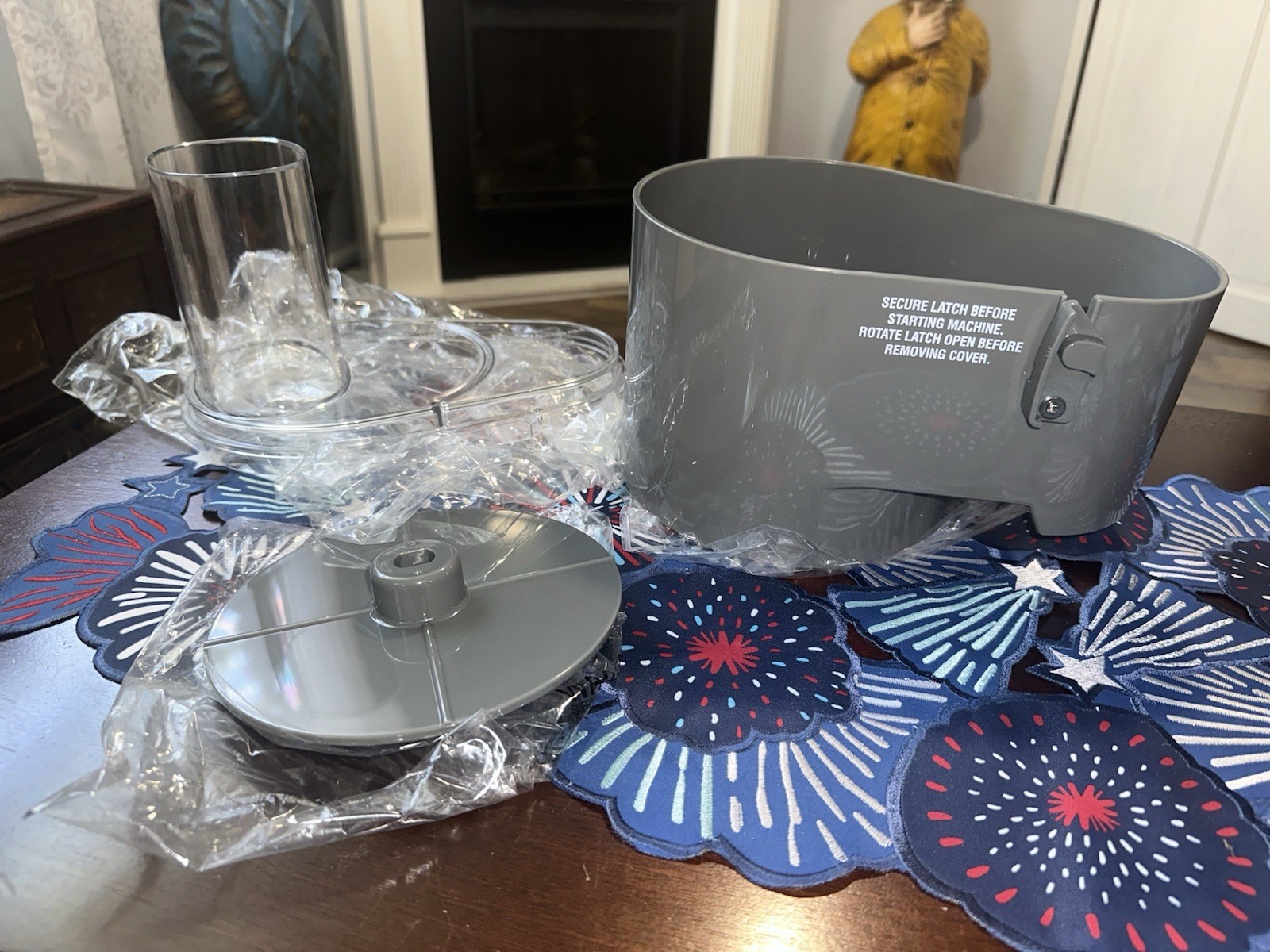 Waring Continuous Feed Commercial Processor. Fp-257 Chute, Fp258 Cover Fp259