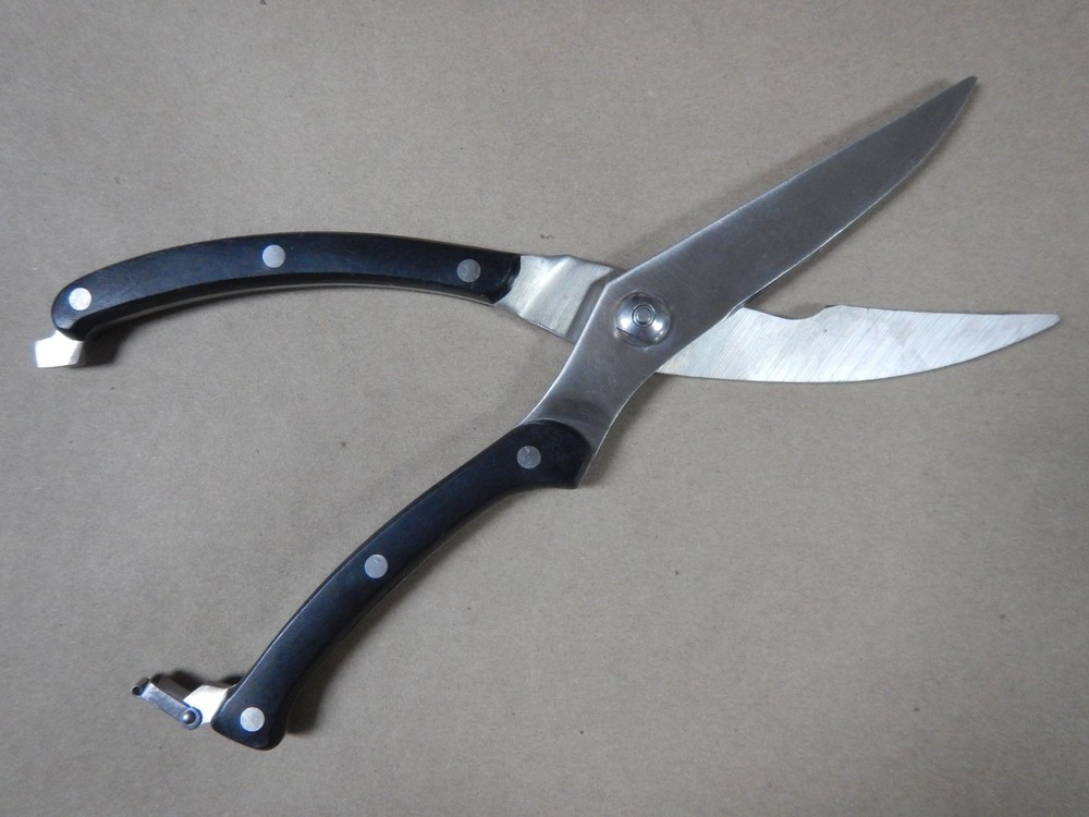 10" Sabatier Kitchen Multi Purpose Shears with Black spring loaded handles- nice