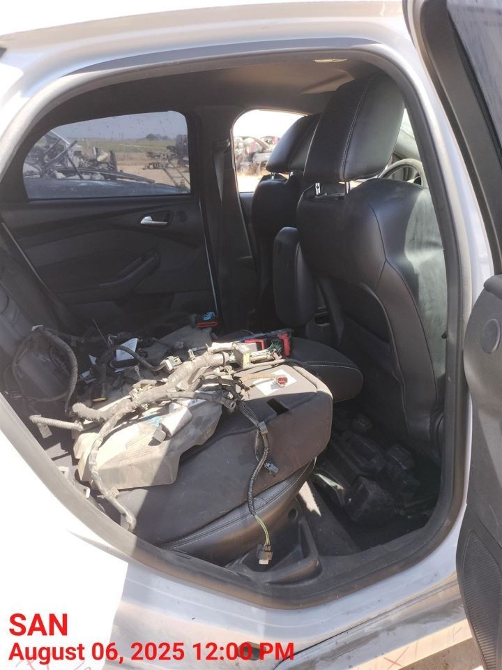 LEFT REAR DOOR WINDOW REGULATOR OEM 2017 FORD FOCUS