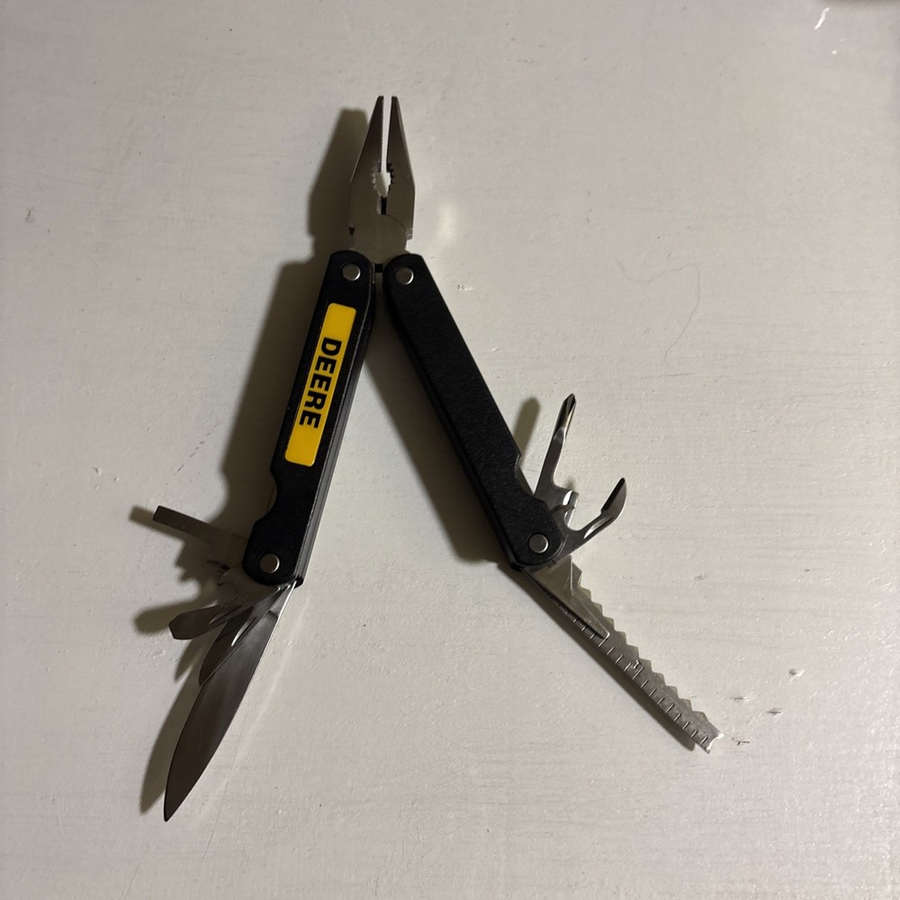 Vintage John Deere Multi Tool. Barlow B182V