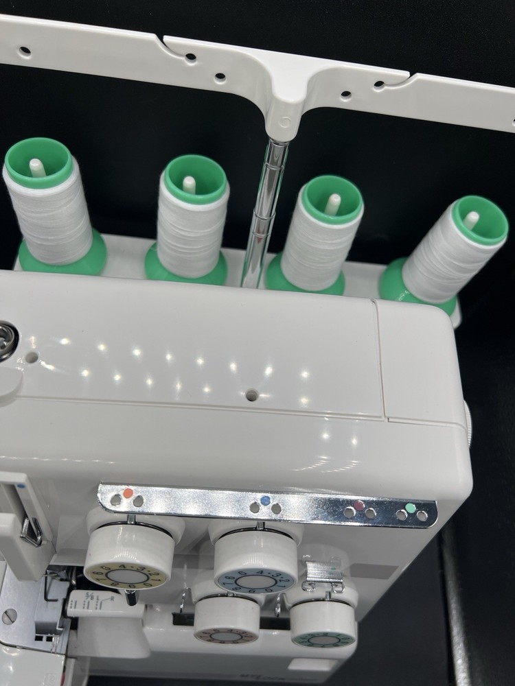 Janome MyLock 204D Serger Sewing Machine 4 Thread Overlock Tested Works