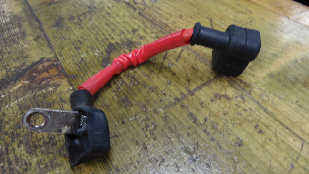 YAMAHA YZF600R THUNDERCAT BATTERY POSITIVE LEAD