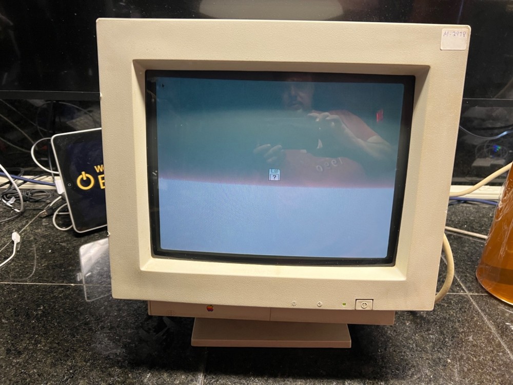 Apple Multiple Scan 15" CRT Display-TESTED