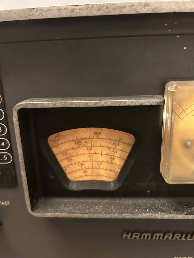 Rare Hammarlund HQ-180XE Tube Receiver - Powers Up - For Restoration