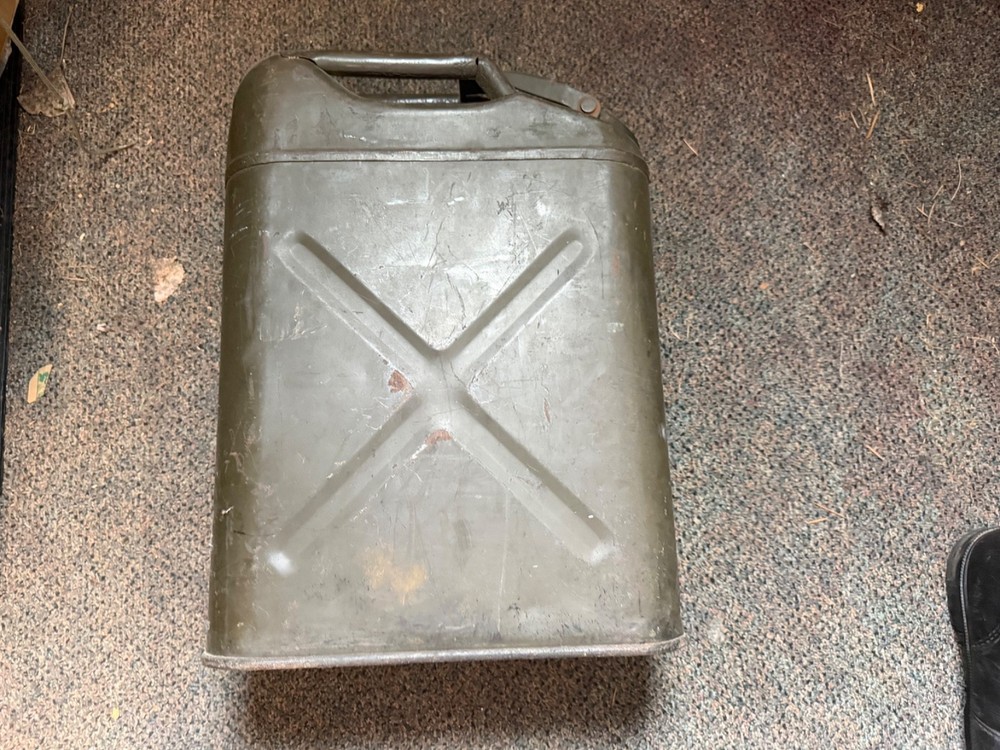 ORIGINAL WWII KOREAN WAR US ARMY JERRY WATER CAN- MCCORD