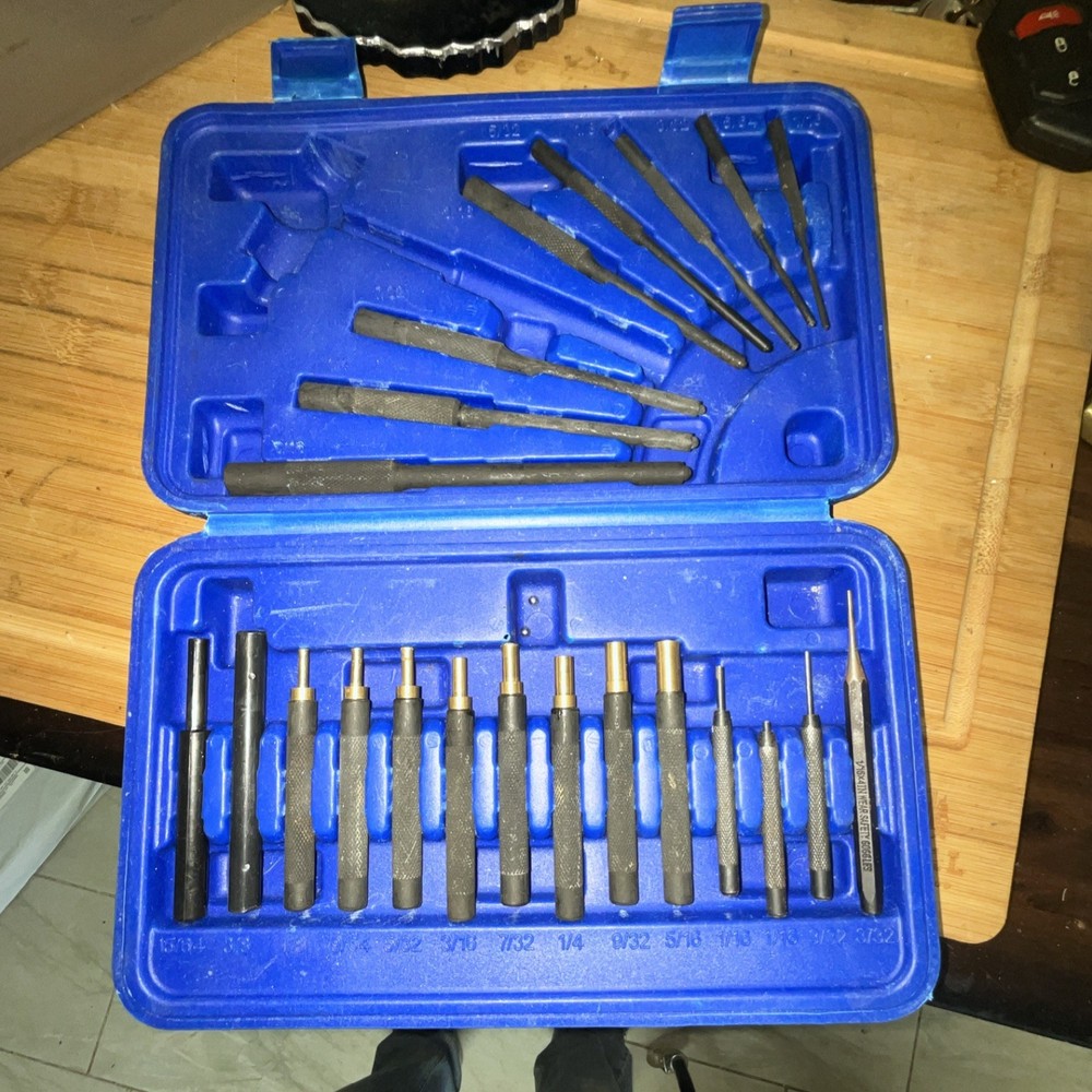 Gunmaster by DAC 13-Piece Pin Punch set.MISSING pieces