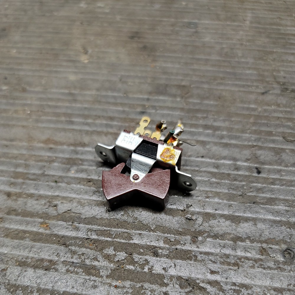 Fisher 500-T Rocker Switch