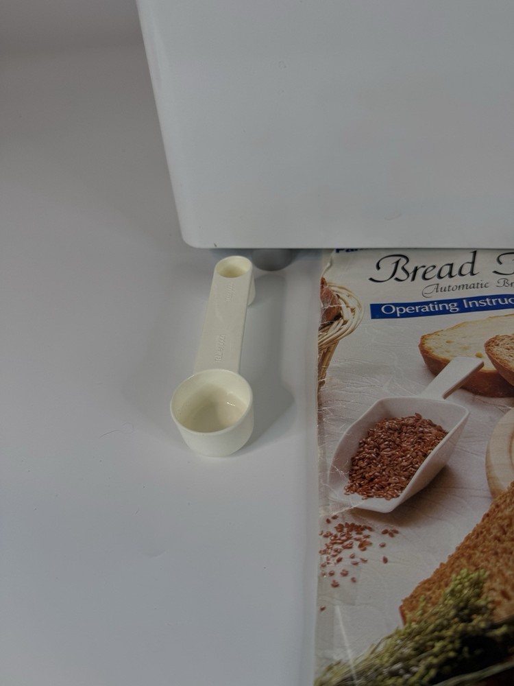 Panasonic SD-BT56P Automatic Bread Maker TESTED - COMPLETE