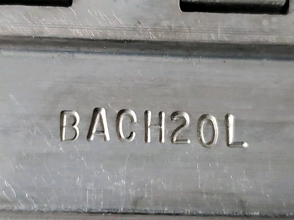 BACH20L1475 CADMIUM PLATED HINGE