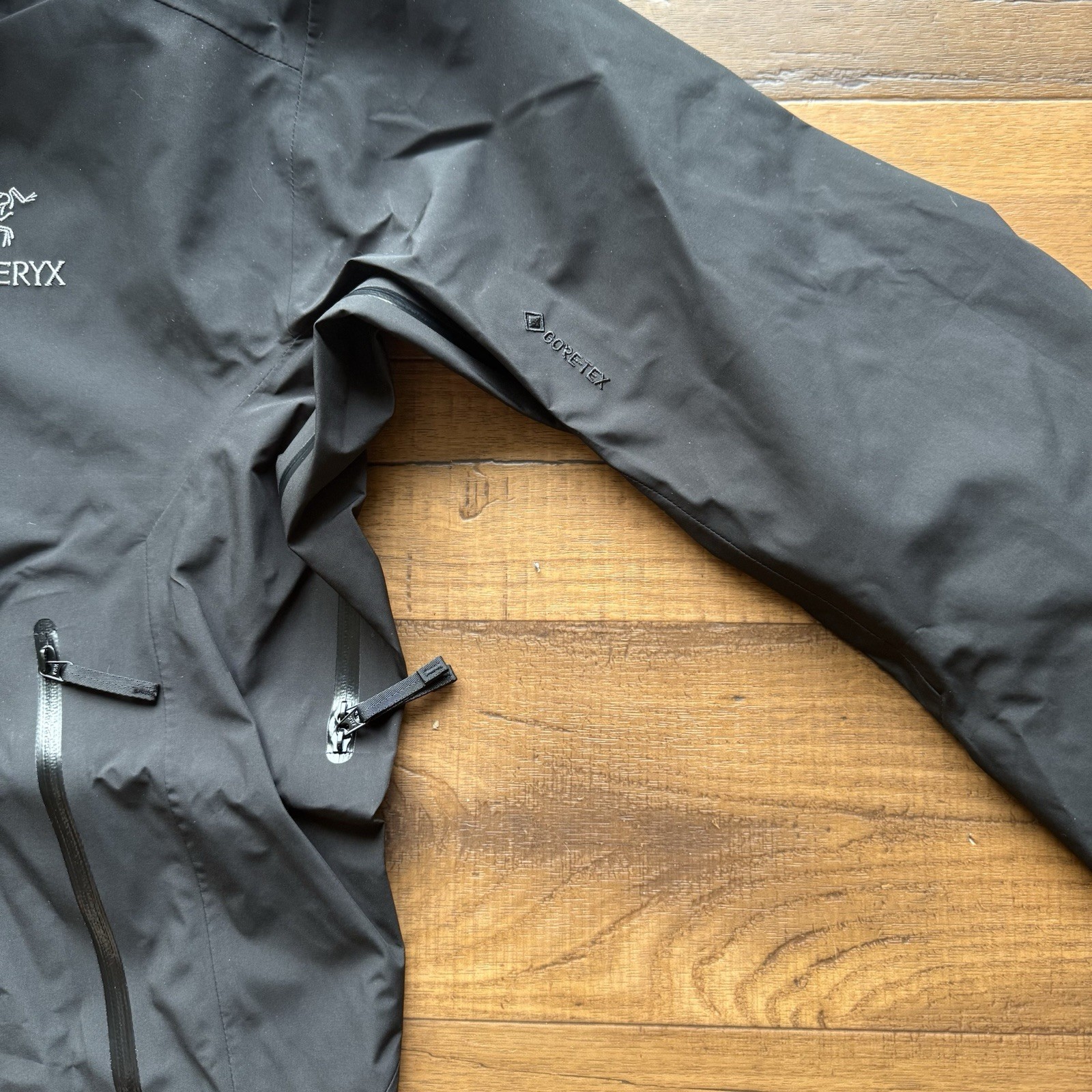 Arcteryx Beta LT Black Large New
