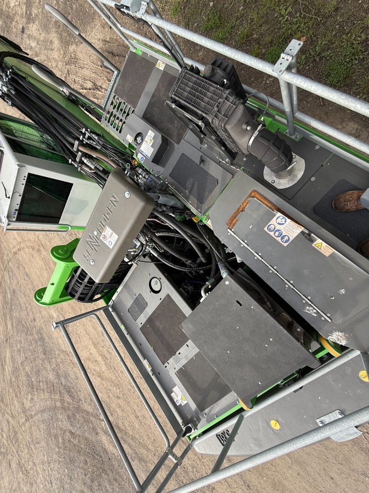 2023 Sennebogen 728e wheeled tree care material handler