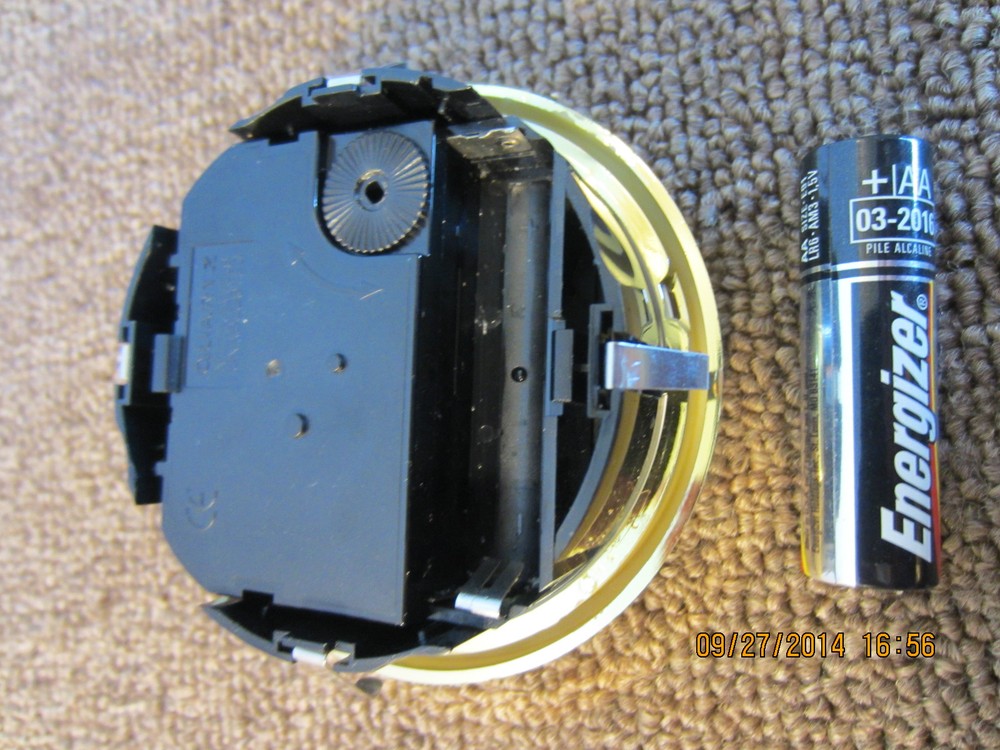DECORATIVE, NAUTICAL, BRASS, "PORTHOLE CLOCK"