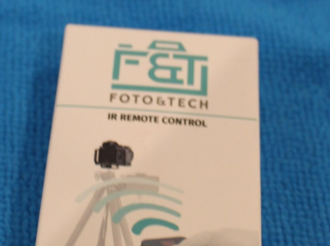 Foto & Tech IR Remote Control for Canon Cameras -- Range 16 Feet
