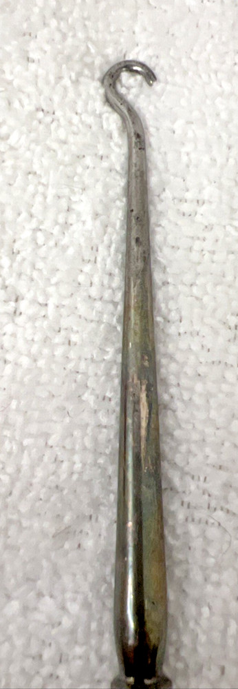 Antique Sterling Silver Button Hook Feathery Scroll Design 8 3/4 Inch
