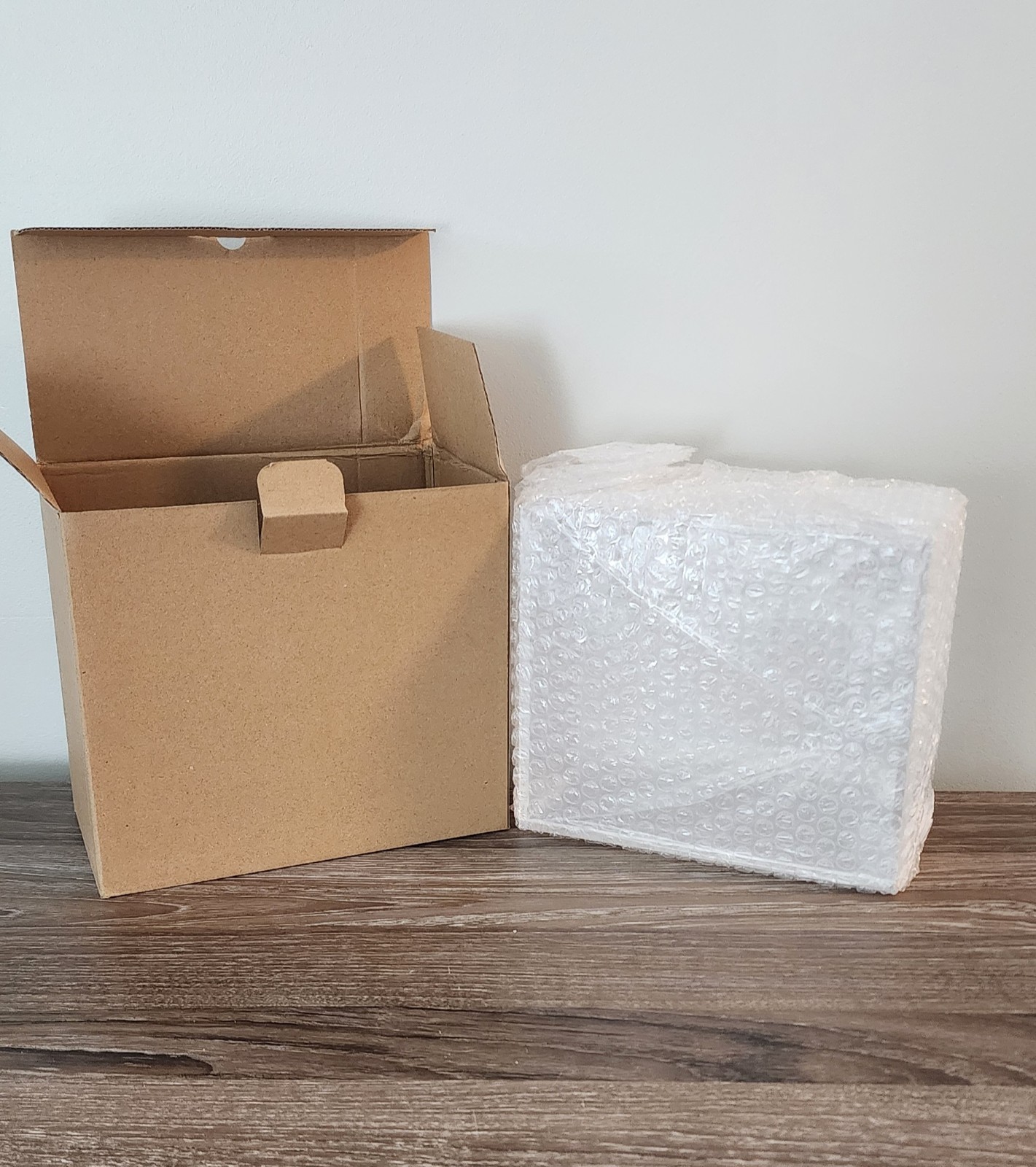 Pokemon ETB Magnetic Acrylic Display Case-Elite Trainer Box DESCRPTION PRE-ORDER