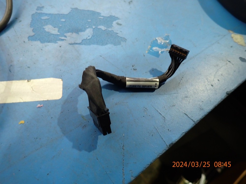 IBM 00FV876 (DASD Direct Access Storage Device) Disk Backplane Power Cable