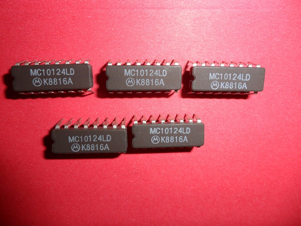 MC10124LD (2 PER LOT)   IC,  QUAD OR/NOR GATE CERAMIC ECL