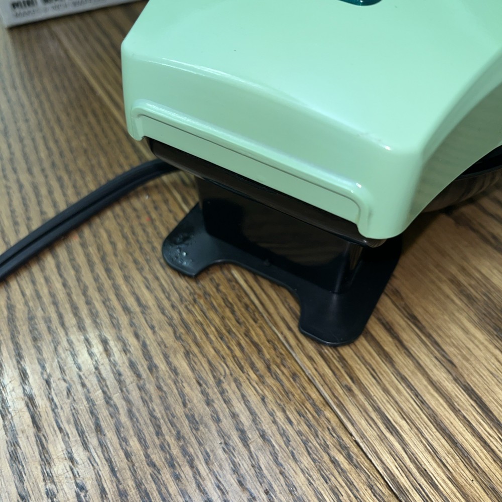 Star Wars The Mandarin Mini Waffle Maker