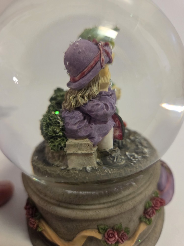 Kim Anderson forever young water globe