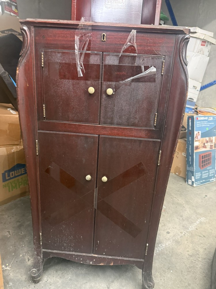 Vintage Victrola Record Player
