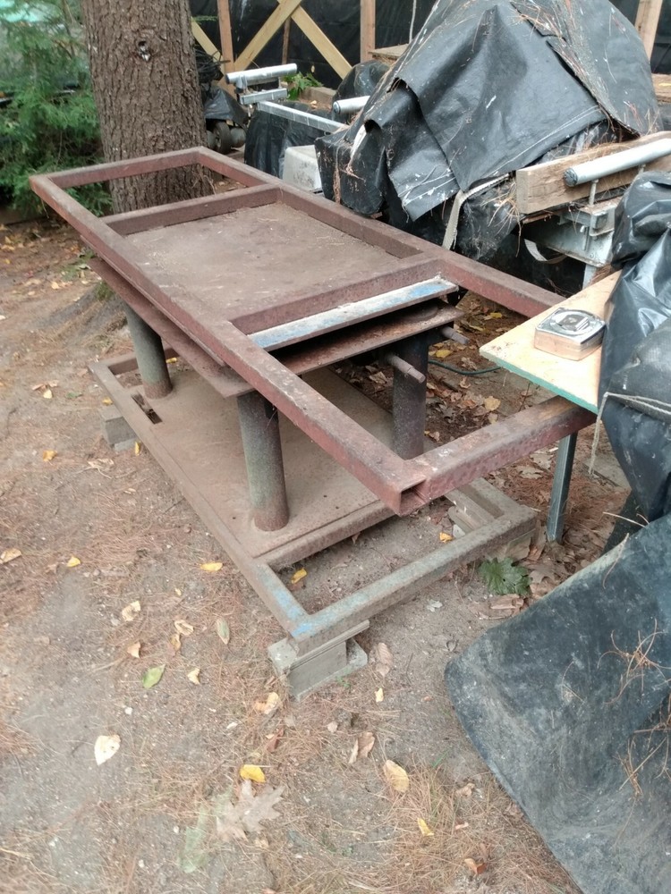 Adjustable Steel Welding Table