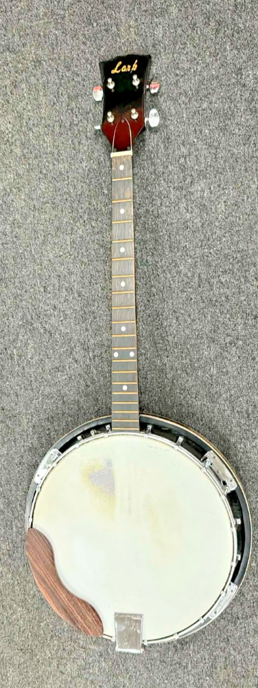 Lark banjo